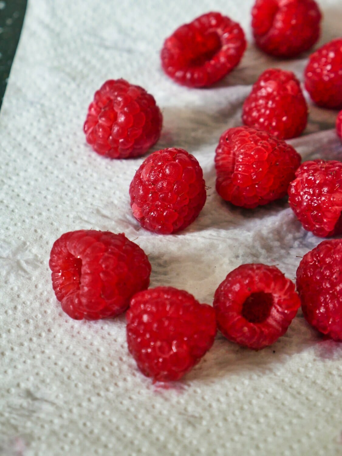 How to Freeze Raspberries (Easy StepbyStep Tutorial) No Fuss Kitchen